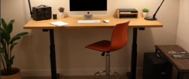 Steelcase îmbunătățește ergonomia la locul de muncă cu soluții inovatoare de birou reglabile pe înălțime